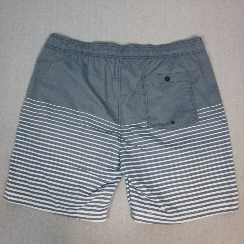 7.5" Gray White Striped Whodat Board Shorts XXL - Picture 4 of 8